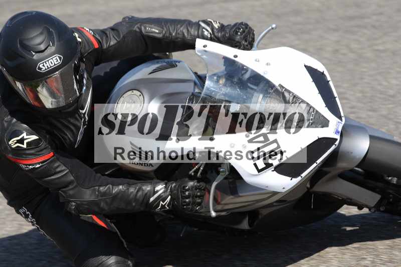 /44 09.08.2025 Plüss Moto Sport ADR/Freies Fahren/504
